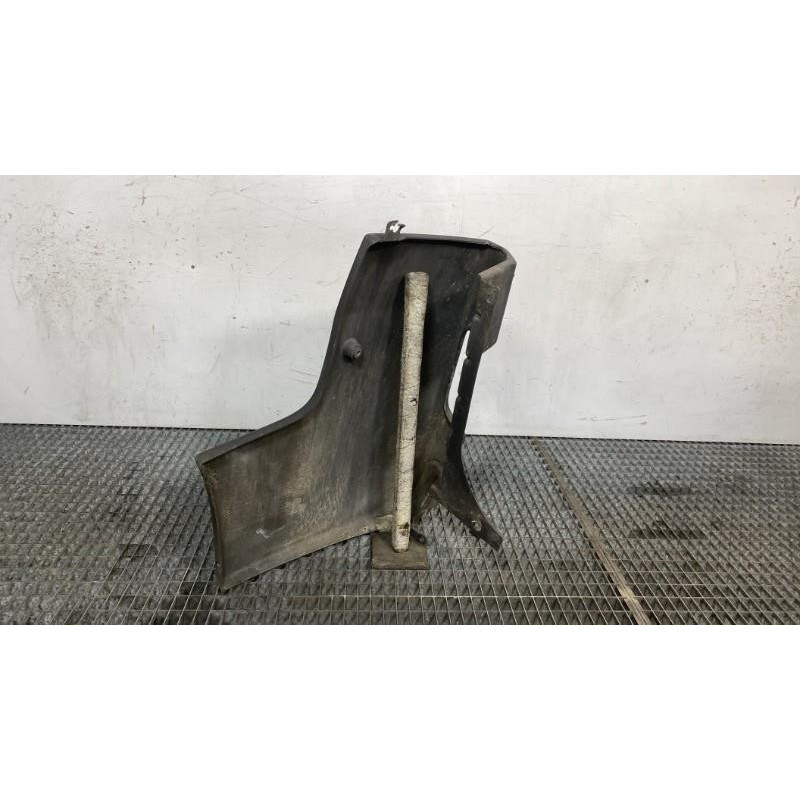 Crosse arriere droit RENAULT TRAFIC 2 Photo n°3