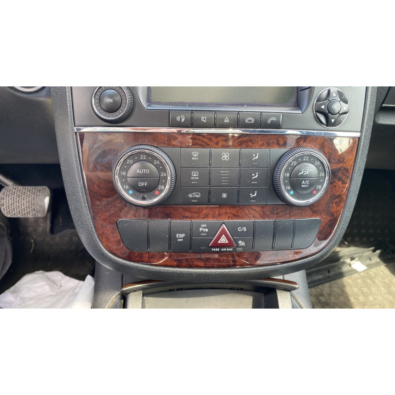 Face avant MERCEDES CLASSE R 251 Photo n°13