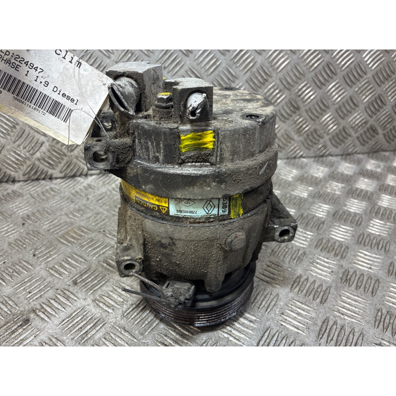 Compresseur clim RENAULT TRAFIC 2 Photo n°5