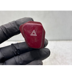 Bouton de warning PEUGEOT 607