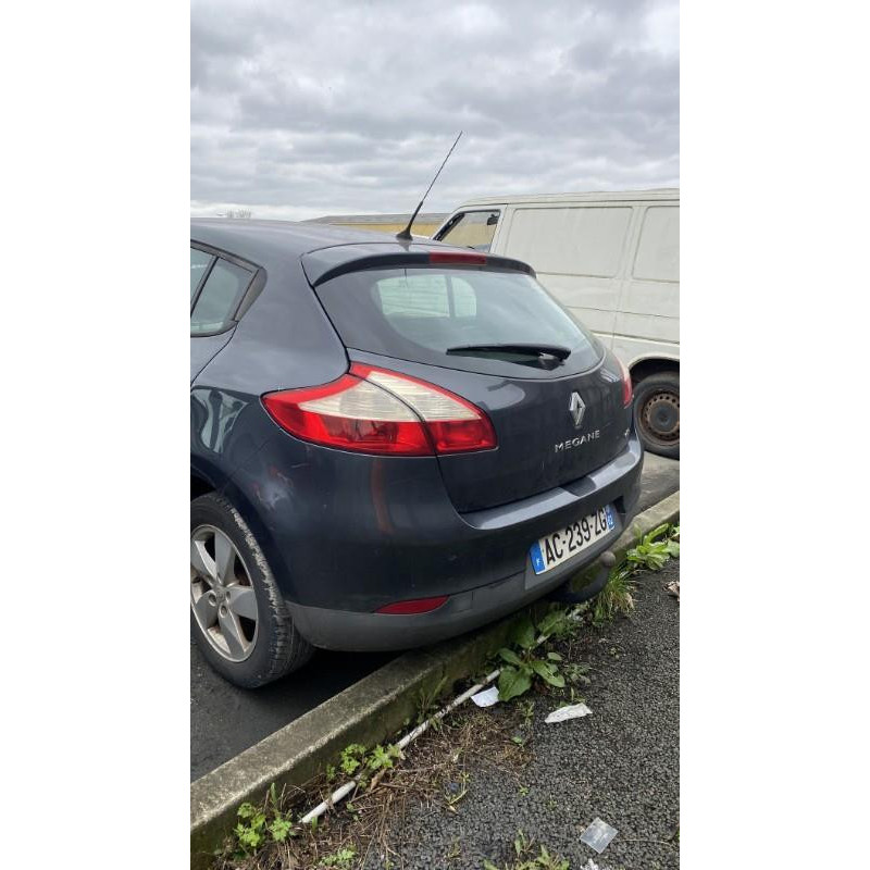 Support de pare chocs arriere RENAULT MEGANE 3 Photo n°20