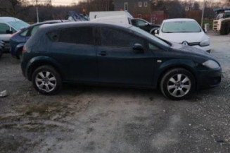 Moteur essuie glace avant droit SEAT LEON 2