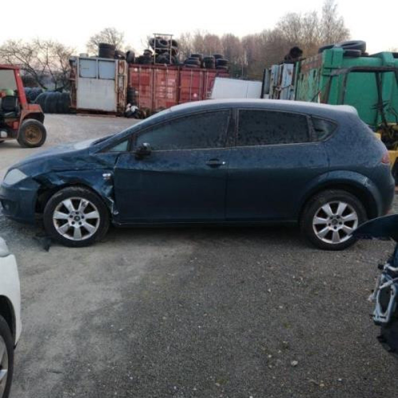 Moteur essuie glace avant droit SEAT LEON 2 Photo n°7