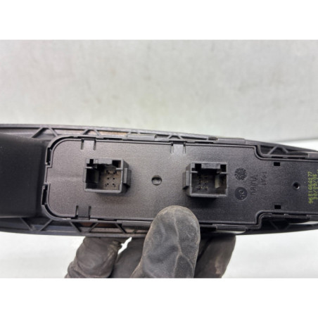 Interrupteur de leve vitre avant gauche CITROEN C4 1
