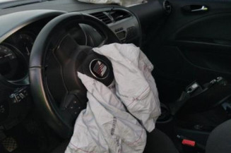 Moteur essuie glace avant droit SEAT LEON 2