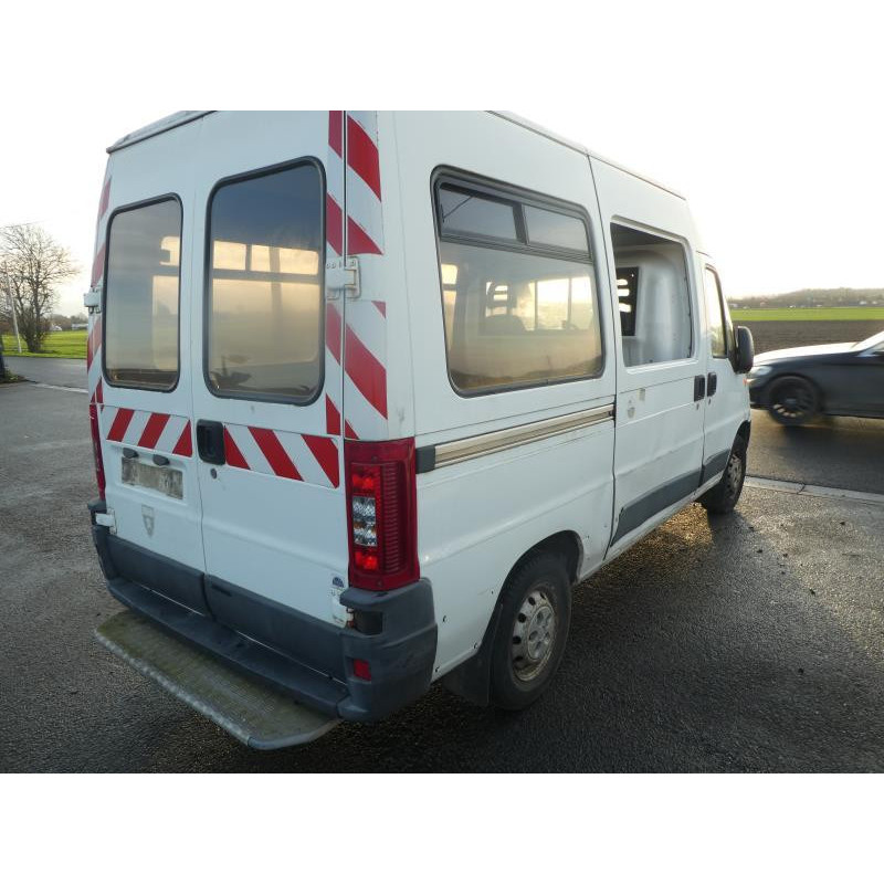 Crosse arriere gauche CITROEN JUMPER 2 Photo n°2