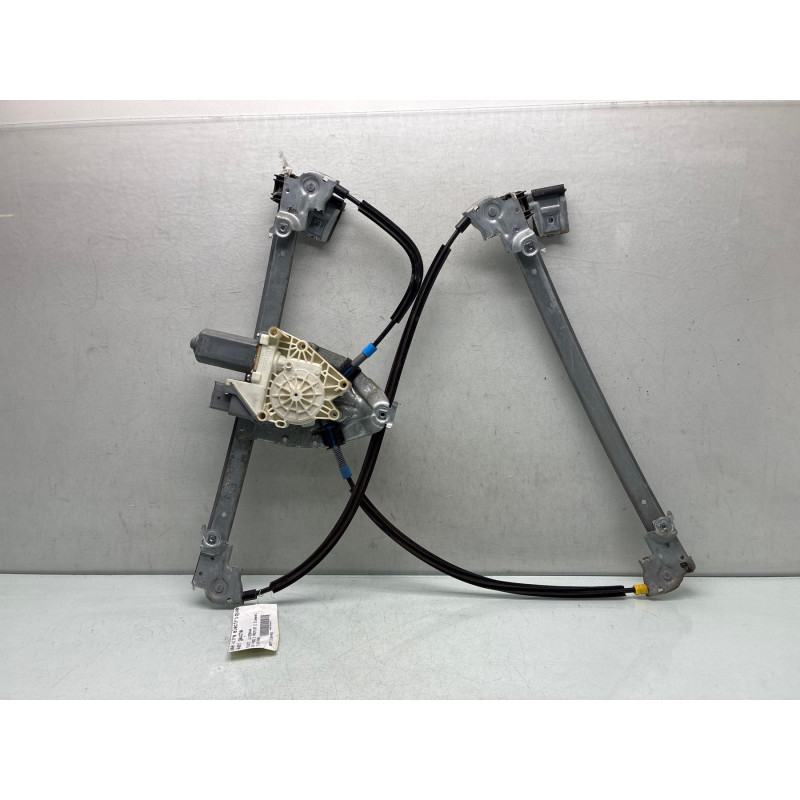 Leve vitre electrique avant gauche PEUGEOT 607 Photo n°4
