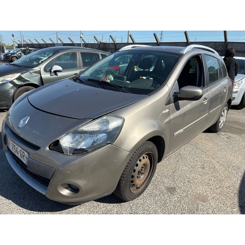 Pare boue avant droit RENAULT CLIO 3 Photo n°6