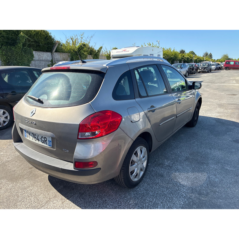 Pompe à carburant RENAULT CLIO 3 Photo n°9