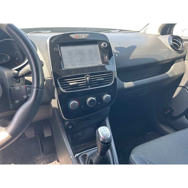 Plage arriere RENAULT CLIO 4 Photo n°12
