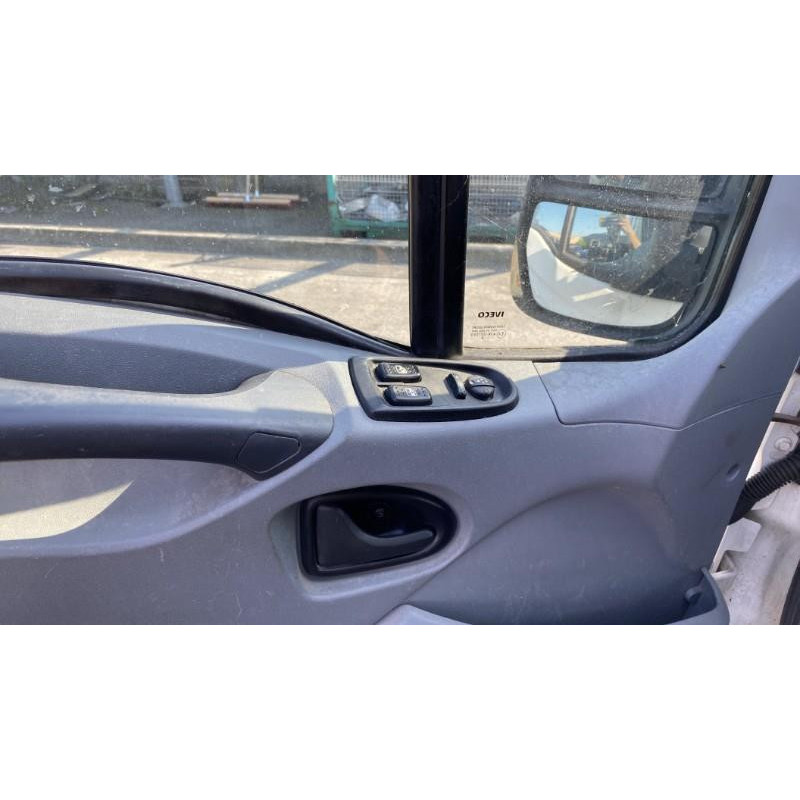 Poignee porte coffre droit IVECO DAILY 4 Photo n°14