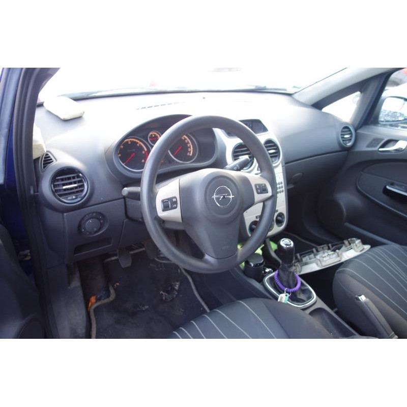 Porte avant gauche OPEL CORSA D Photo n°10