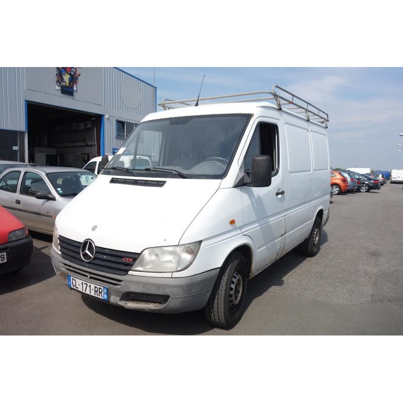 Crosse arriere gauche MERCEDES SPRINTER 1 Photo n°1