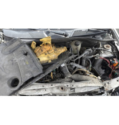 Poignee interieur avant droit RENAULT CLIO 2 CAMPUS