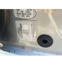 Attache ceinture avant droit RENAULT MEGANE 1