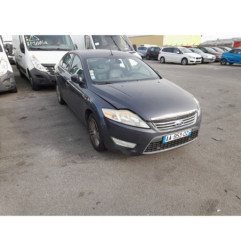 Pare boue avant droit FORD MONDEO 3