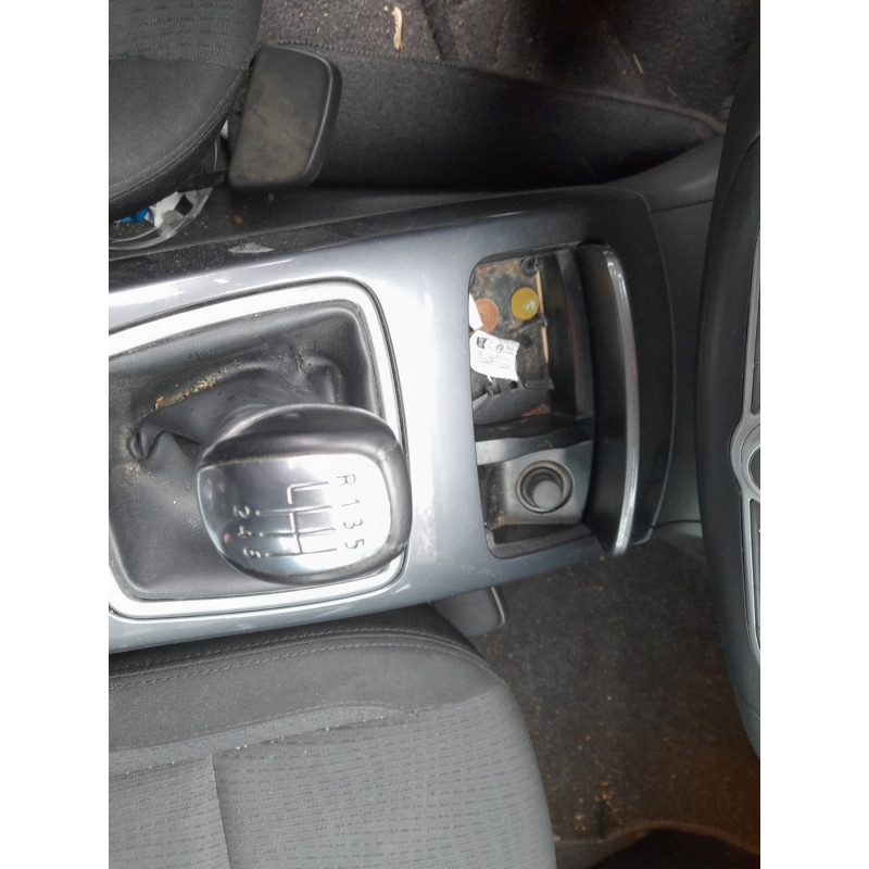 Pompe à carburant RENAULT LAGUNA 3 Photo n°15