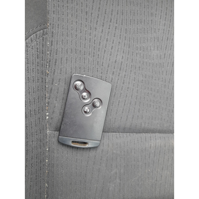 Pompe à carburant RENAULT LAGUNA 3 Photo n°18