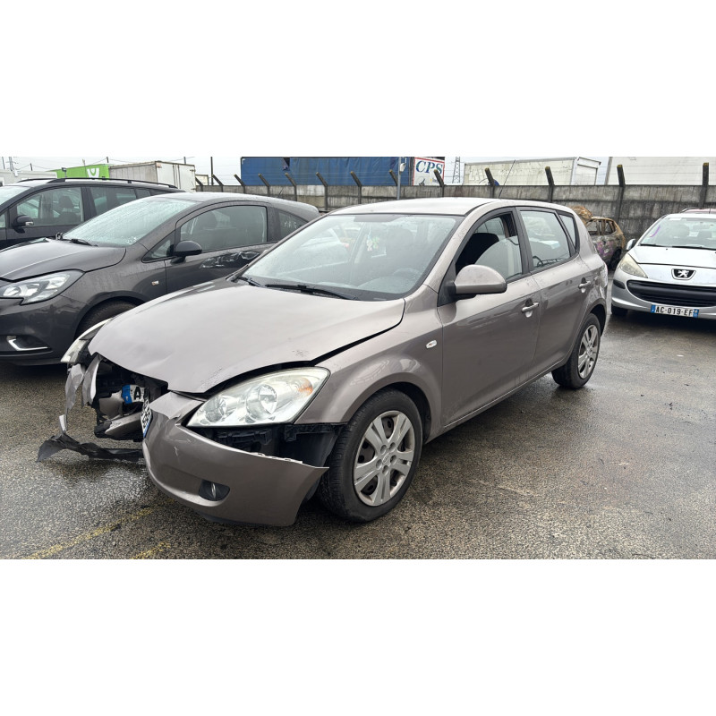 Custode arriere gauche KIA CEE-D 1 Photo n°4