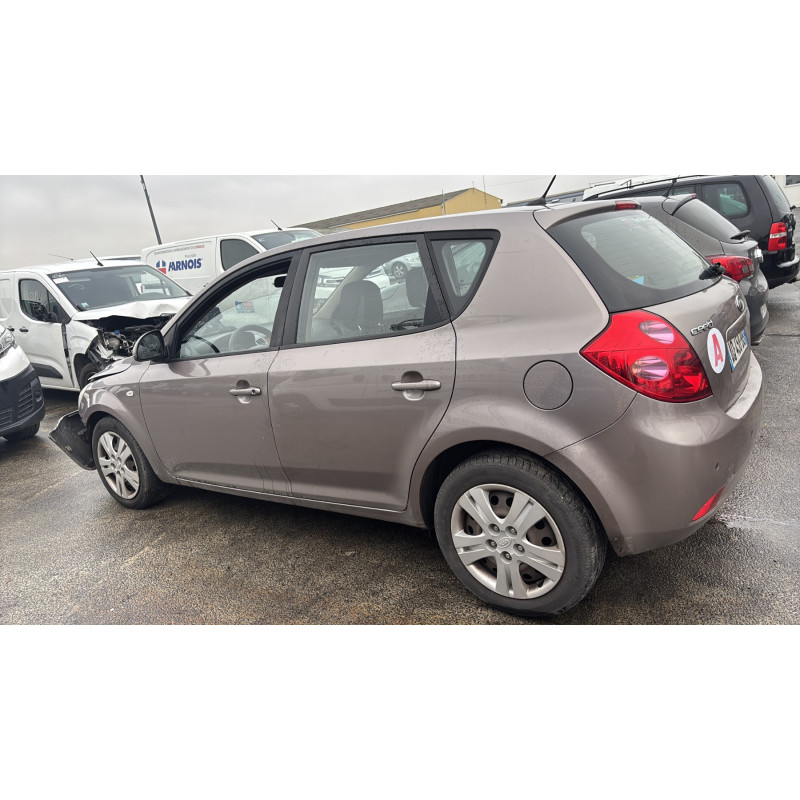 Custode arriere gauche KIA CEE-D 1 Photo n°11
