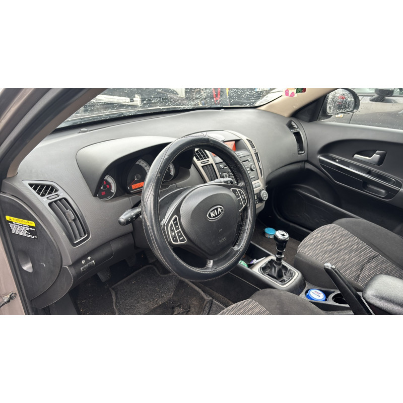 Custode arriere gauche KIA CEE-D 1 Photo n°15