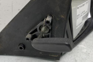 Retroviseur droit MAZDA 323 4
