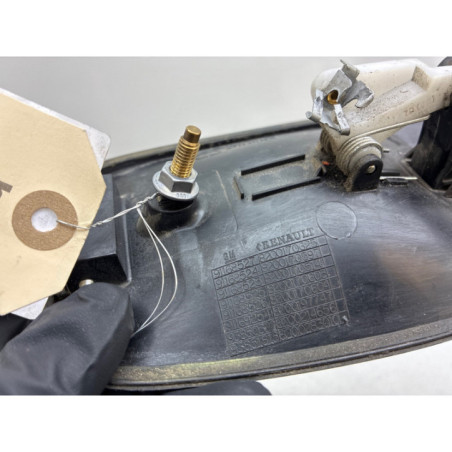 Poignee porte arriere gauche RENAULT TRAFIC 2