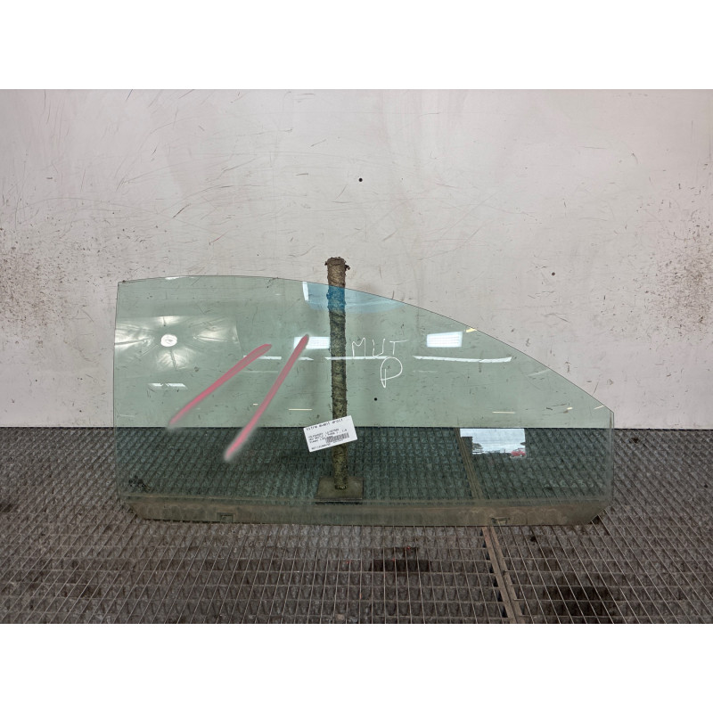 Vitre avant droit VOLKSWAGEN NEW BEETLE 1 Photo n°3