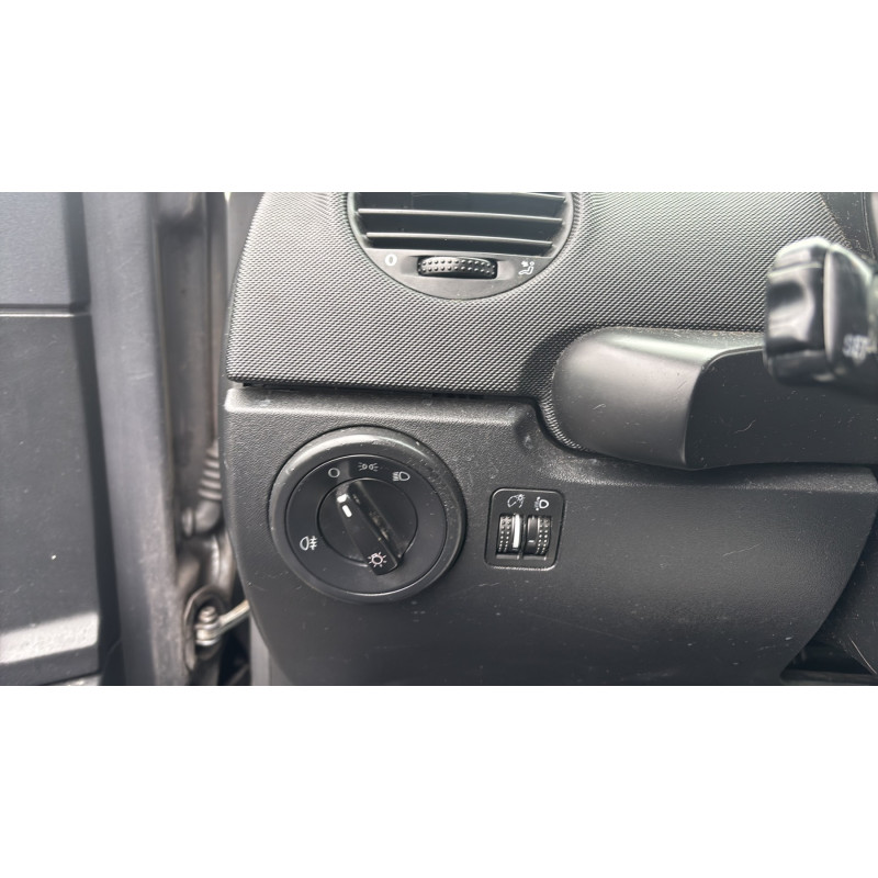 Vitre avant droit VOLKSWAGEN NEW BEETLE 1 Photo n°18