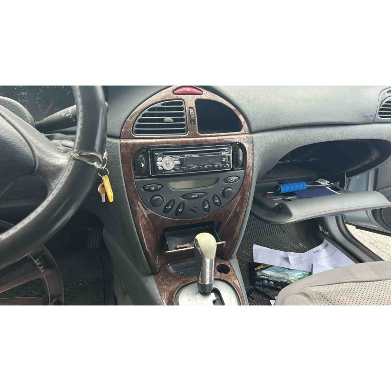 Vitre avant droit CITROEN C5 1 Photo n°7