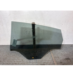 Vitre arriere droit FORD FIESTA 6 Photo n°1