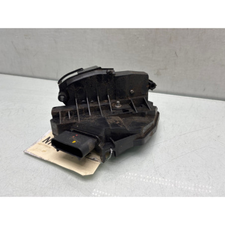 Serrure arriere droit FORD FIESTA 6