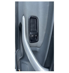 Serrure avant gauche FORD FIESTA 6