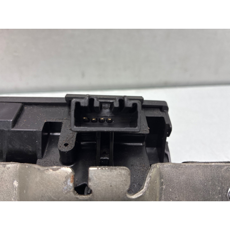Serrure de coffre FORD FIESTA 6 Photo n°1