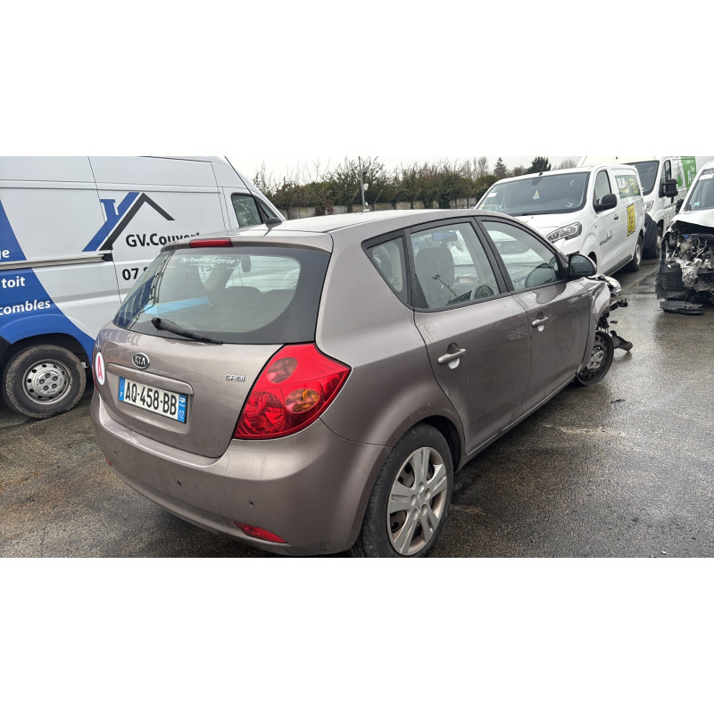 Vitre avant gauche KIA CEE-D 1 Photo n°8