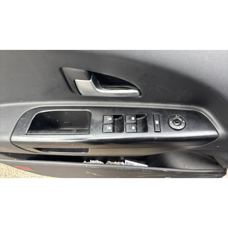 Vitre avant gauche KIA CEE-D 1 Photo n°13