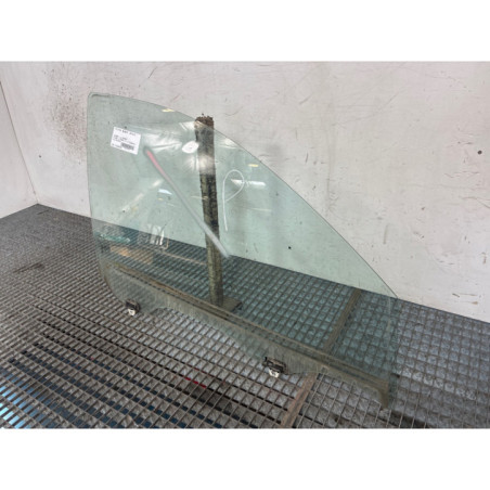 Vitre avant droit NISSAN MICRA 4