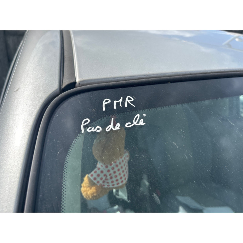 Vitre avant droit NISSAN MICRA 4 Photo n°10