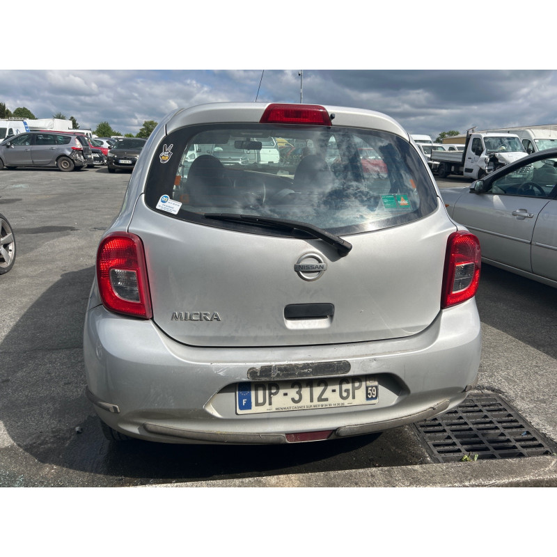 Vitre avant droit NISSAN MICRA 4 Photo n°18