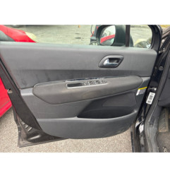 Vitre arriere gauche PEUGEOT 5008 1
