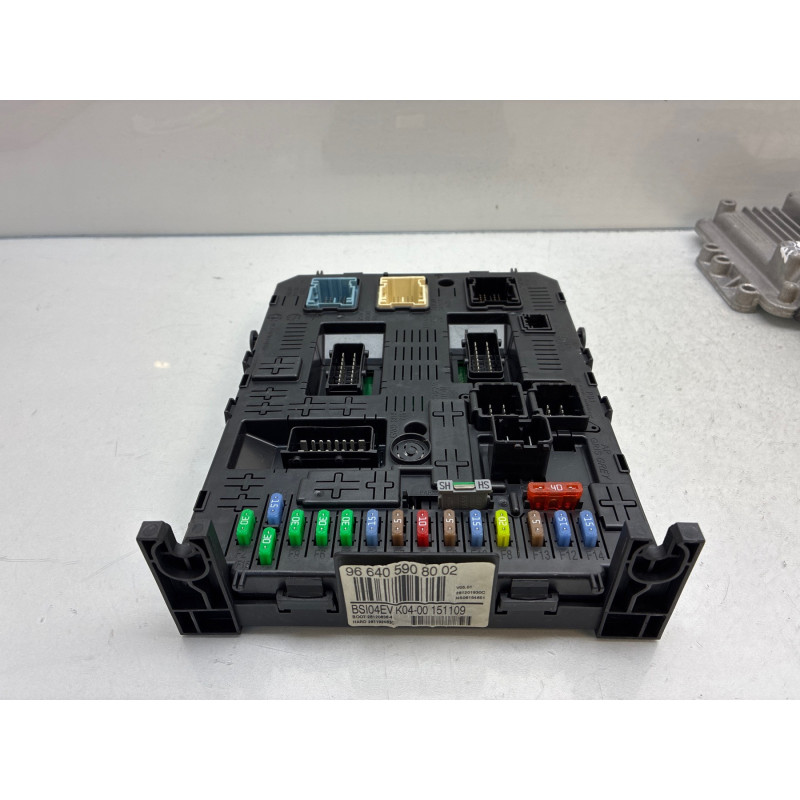 Kit de demarrage PEUGEOT 5008 1 Photo n°4