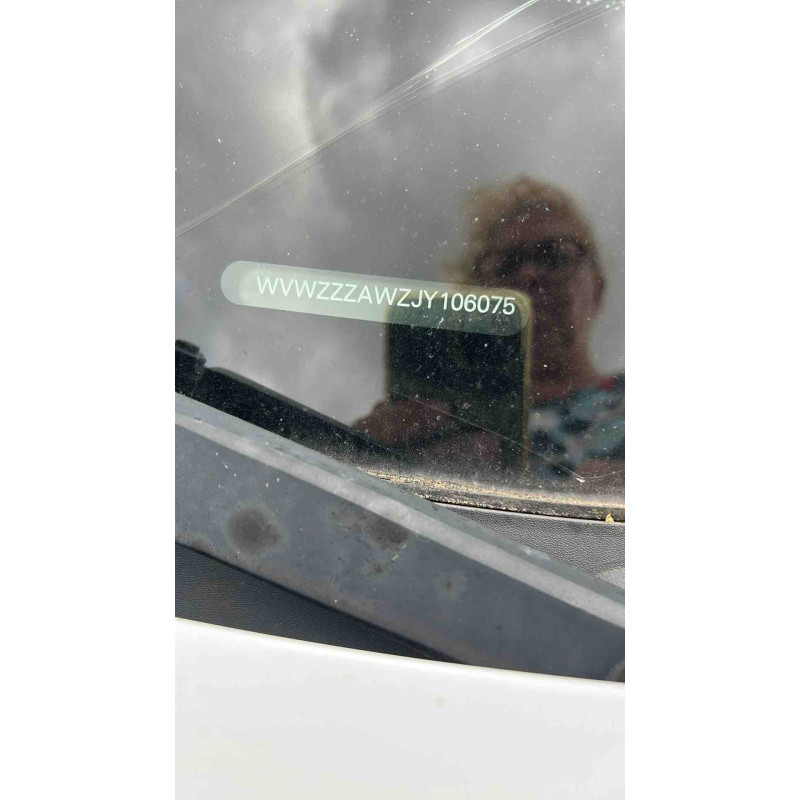 Vitre arriere droit VOLKSWAGEN POLO 6 Photo n°4