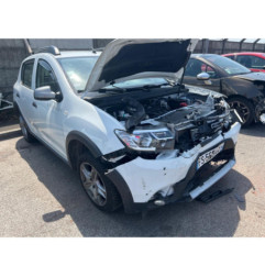 Vitre avant gauche DACIA SANDERO 2