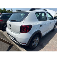 Vitre avant gauche DACIA SANDERO 2
