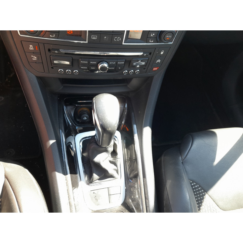 Vitre avant droit CITROEN C5 2 Photo n°11