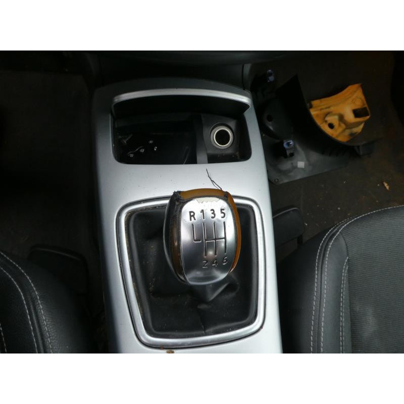 Pompe à carburant RENAULT LAGUNA 3 Photo n°5