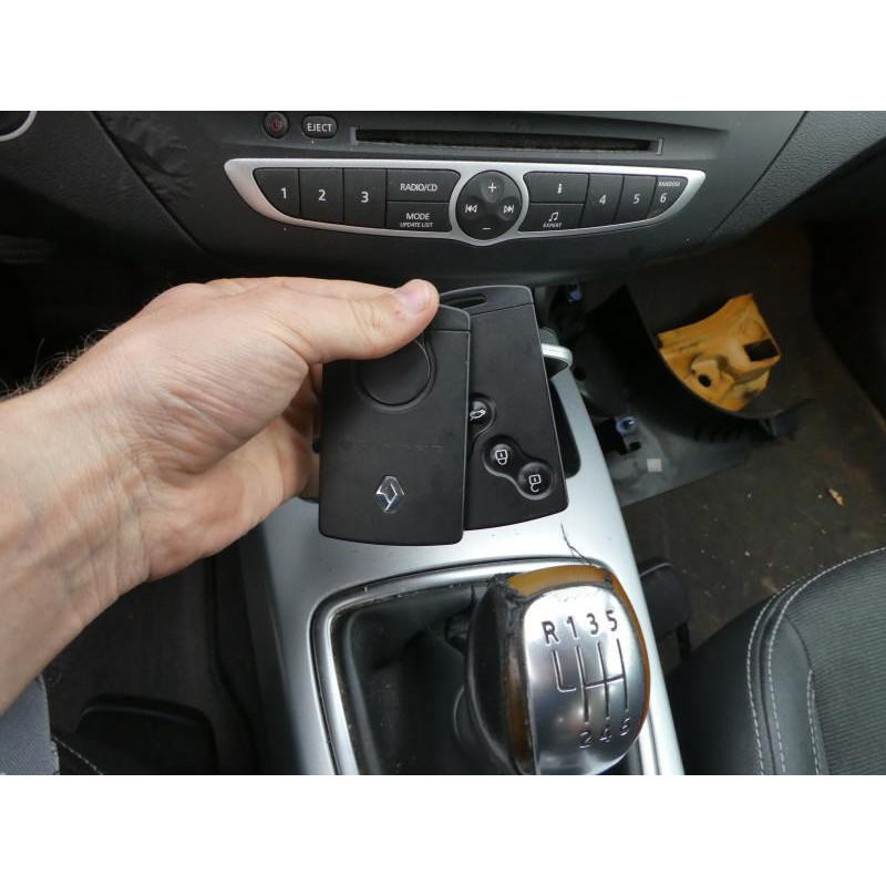 Pompe à carburant RENAULT LAGUNA 3 Photo n°7