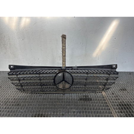 Calandre MERCEDES VITO 639 Photo n°1
