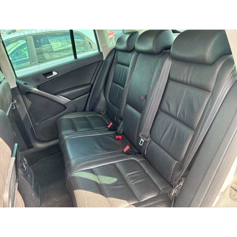 VOLKSWAGEN TIGUAN 1 PHASE 1 2.0 TDI - 16V TURBO 4 MOTION 4X4 Photo n°14