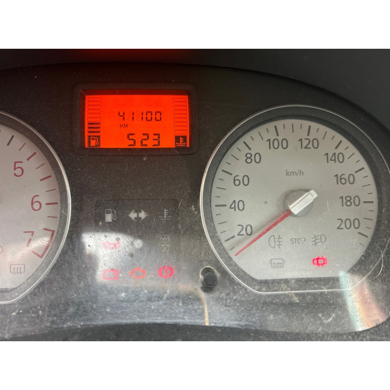 DACIA LOGAN MCV 1 PHASE 1 BREAK 1.5 DCI - 8V TURBO Photo n°8